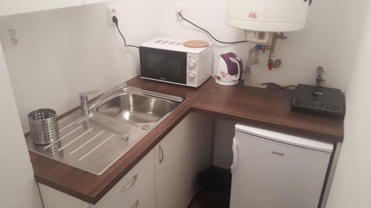 Apartman - Sukromie V Meste Bratislava Exterior photo